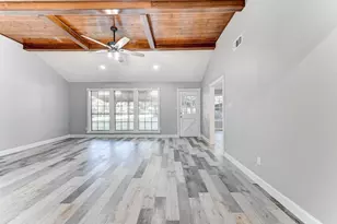 25869 Magnolia Dr, Splendora, TX 77372 - Photo 5