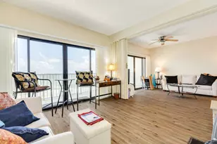 7700 Seawall Blvd, Galveston, TX 77551 - Photo 9