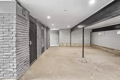 3602 Garrott Street Street #8, Houston, TX 77006 - Photo 25