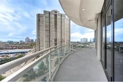 1409 Post Oak Boulevard #1003, Houston, TX 77056 - Photo 5