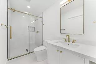 13 Tiel Way, Houston, TX 77019 - Photo 31