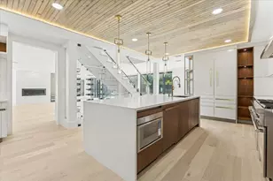 13 Tiel Way, Houston, TX 77019 - Photo 9