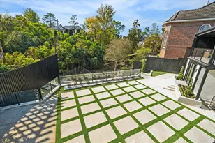 13 Tiel Way, Houston, TX 77019 - Photo 35