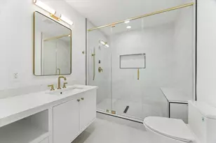 13 Tiel Way, Houston, TX 77019 - Photo 27