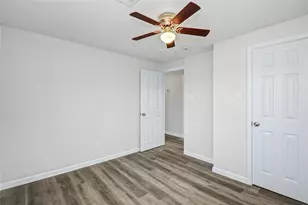 207 E Bernard St, Clute, TX 77531 - Photo 19