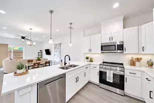 4011 King St, Houston, TX 77026 - Photo 3
