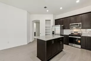 6707 Alejandro Pl, Baytown, TX 77523 - Photo 5