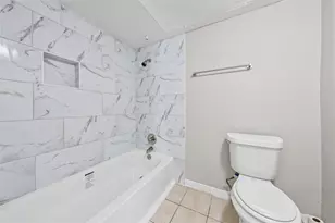 9809 Richmond Ave, Houston, TX 77042 - Photo 15