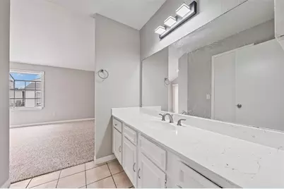 9809 Richmond Avenue #E14, Houston, TX 77042 - Photo 13