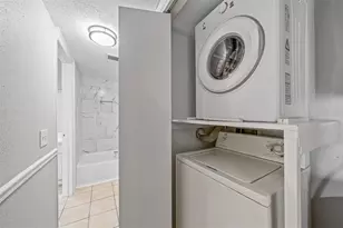 9809 Richmond Ave, Houston, TX 77042 - Photo 9