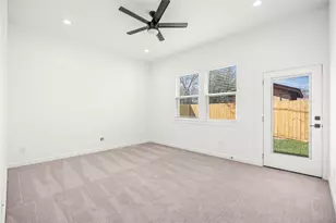 7710 Sharondale Dr, Houston, TX 77033 - Photo 39