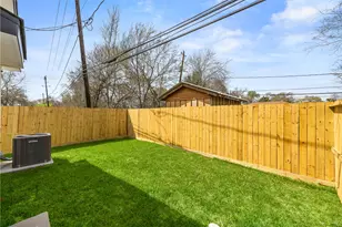 7710 Sharondale Dr, Houston, TX 77033 - Photo 45