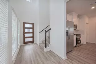 481 Long Br Dr, Dayton, TX 77535 - Photo 5