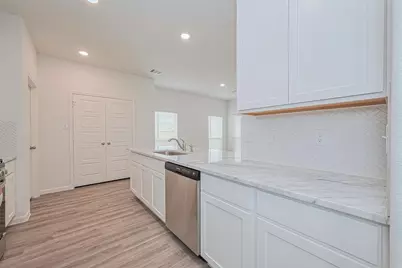 481 Long Branch Drive, Dayton, TX 77535 - Photo 15