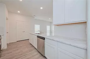 481 Long Br Dr, Dayton, TX 77535 - Photo 15