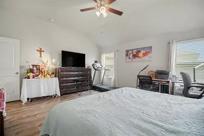 2027 Bravos Manor Lane, Fresno, TX 77545 - Photo 13