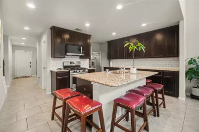 2027 Bravos Manor Lane, Fresno, TX 77545 - Photo 9