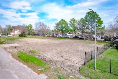 8524 Observatory Street, Houston, TX 77088 - Photo 5