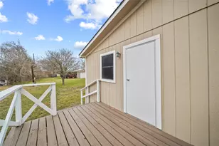 19645 Nordt Rd, Damon, TX 77430 - Photo 25