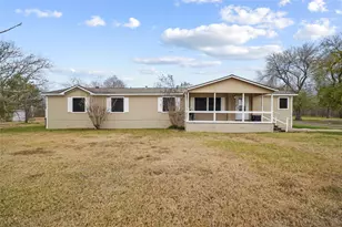 19645 Nordt Rd, Damon, TX 77430 - Photo 5