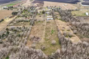 19645 Nordt Rd, Damon, TX 77430 - Photo 5