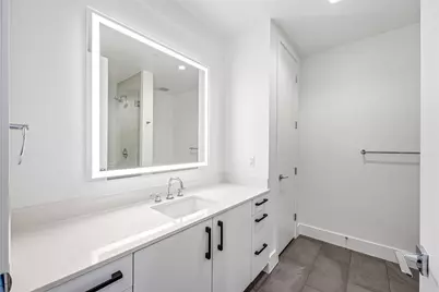 808 Crawford Street #4102, Houston, TX 77010 - Photo 19