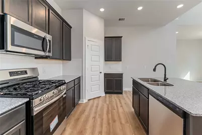 14947 N Ascot Bend Circle, Conroe, TX 77306 - Photo 7