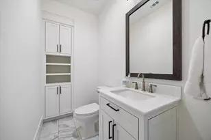 5650 Chevy Chase Dr, Houston, TX 77056 - Photo 39