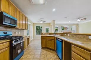 8506 Mile Run Rd, Humble, TX 77346 - Photo 17