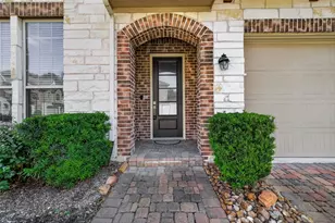 18303 Harmony Bluff Ln, Houston, TX 77094 - Photo 5