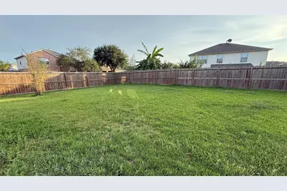 3827 Clobourne Crossing Lane, Friendswood, TX 77546 - Photo 7