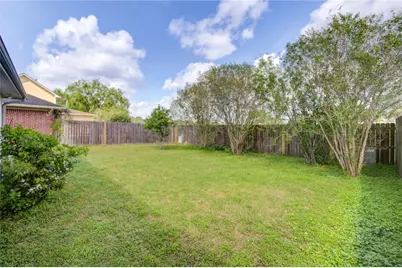 308 N Ranch House Road, Angleton, TX 77515 - Photo 31