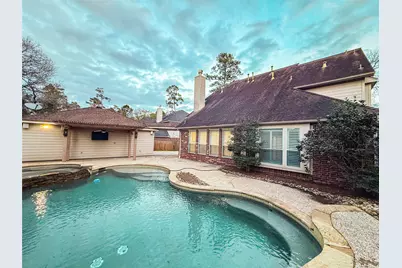 79 W Shale Creek Circle, The Woodlands, TX 77382 - Photo 5