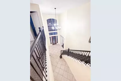 79 W Shale Creek Circle, The Woodlands, TX 77382 - Photo 9