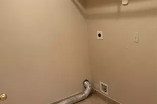 13230 Montclair Point Ct, Houston, TX 77047 - Photo 9