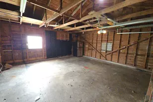 2705 S Crockett St, La Marque, TX 77568 - Photo 21