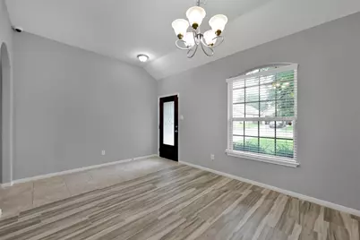 2407 Garden Shadow Drive, Conroe, TX 77384 - Photo 5