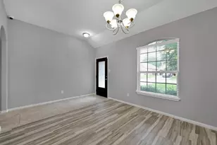 2407 Garden Shadow Dr, Conroe, TX 77384 - Photo 5