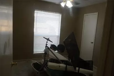 7014 Lost Thicket Drive, Houston, TX 77085 - Photo 19