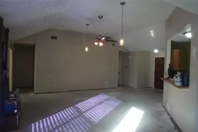 7014 Lost Thicket Drive, Houston, TX 77085 - Photo 11