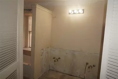 7014 Lost Thicket Drive, Houston, TX 77085 - Photo 23