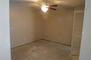 7014 Lost Thicket Dr, Houston, TX 77085 - Photo 13