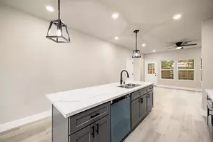 5420 Lynnfield St, Houston, TX 77028 - Photo 7