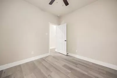 5420 Lynnfield Street #A/B, Houston, TX 77028 - Photo 21
