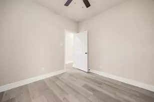 5420 Lynnfield St, Houston, TX 77028 - Photo 21