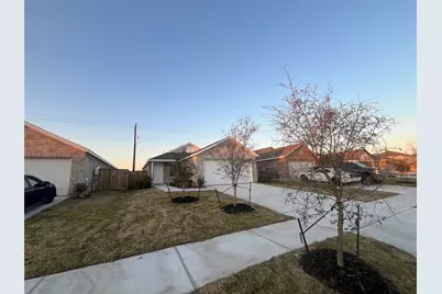 5715 Little Redwing Drive, Baytown, TX 77521 - Photo 3