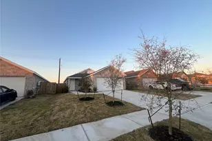 5715 Little Redwing Dr, Baytown, TX 77521 - Photo 3