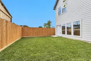 8214 Cowart St, Houston, TX 77029 - Photo 35