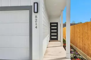 8214 Cowart St, Houston, TX 77029 - Photo 7