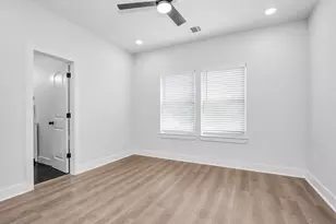 8214 Cowart St, Houston, TX 77029 - Photo 19